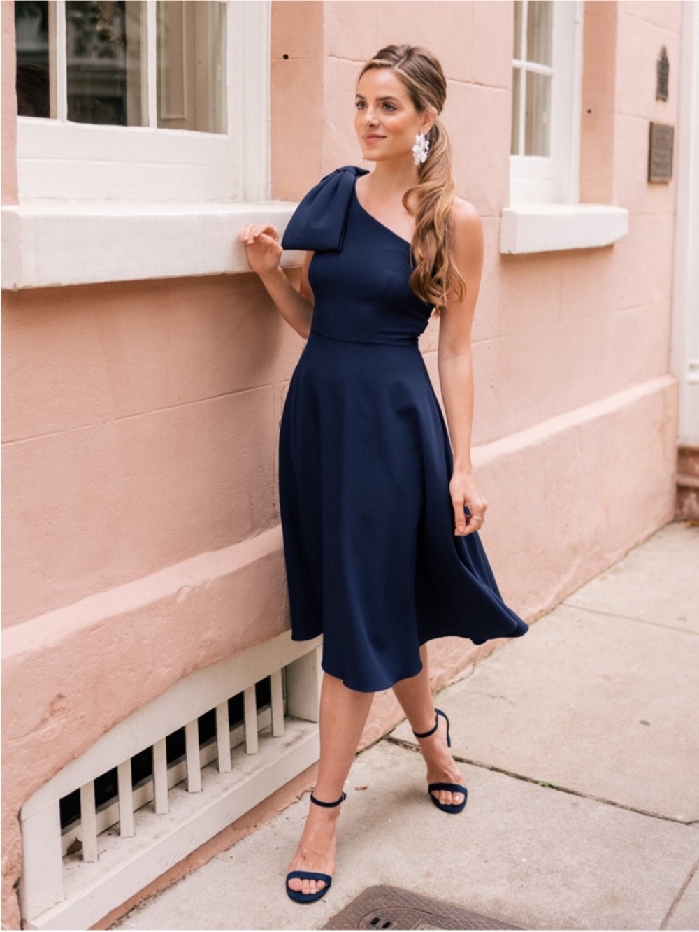 Gal Meets Glam Bow Celine One-Shoulder Navy Midi Dress Sz 4